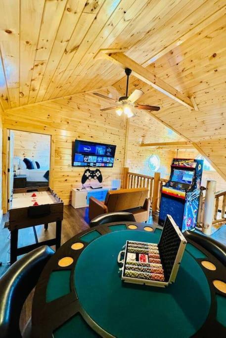 New! Indoor Pool/Ps 5/Hot Tub/Parkway Villa Пиджен Фордж Екстериор снимка