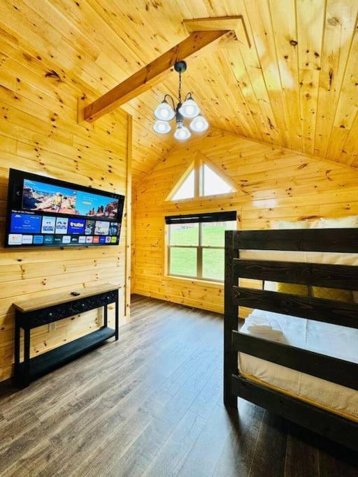 New! Indoor Pool/Ps 5/Hot Tub/Parkway Villa Пиджен Фордж Екстериор снимка
